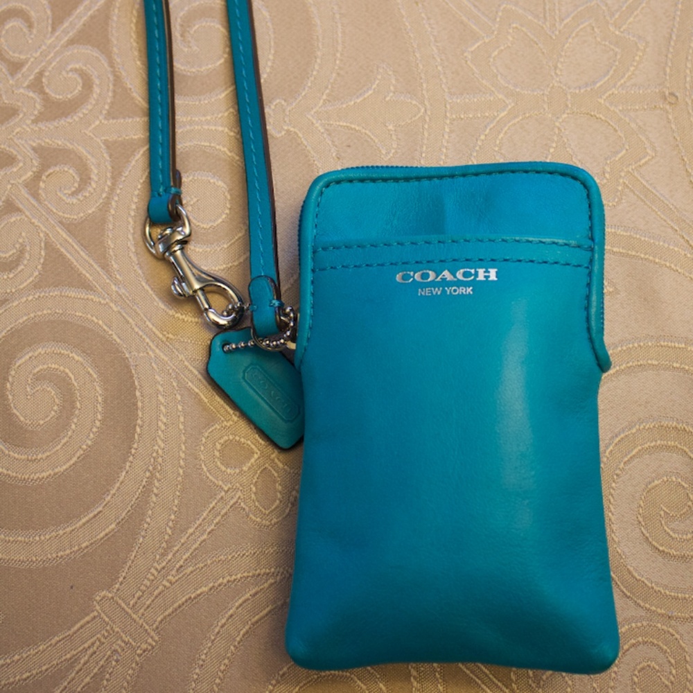 Blue Coach iPhone 4s carrier and Wristlet